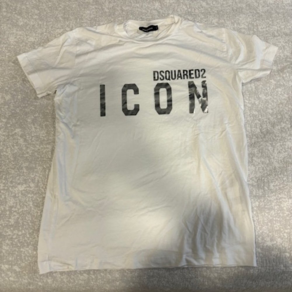 DSquared2 T shirt BNWOT size L